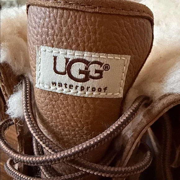 UGG Adirondack boots - Picture 5 of 5
